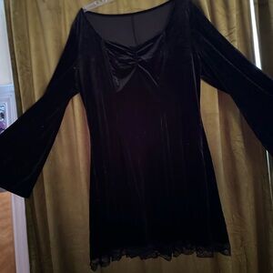 Elegant Black Velvet Dress with Lace Trim